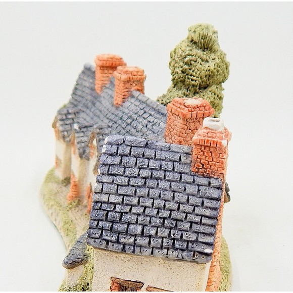 David Winter Cottages Craftsman's Cottage 1985 Great Britain 4-3/4 Inches - Picture 4 of 12